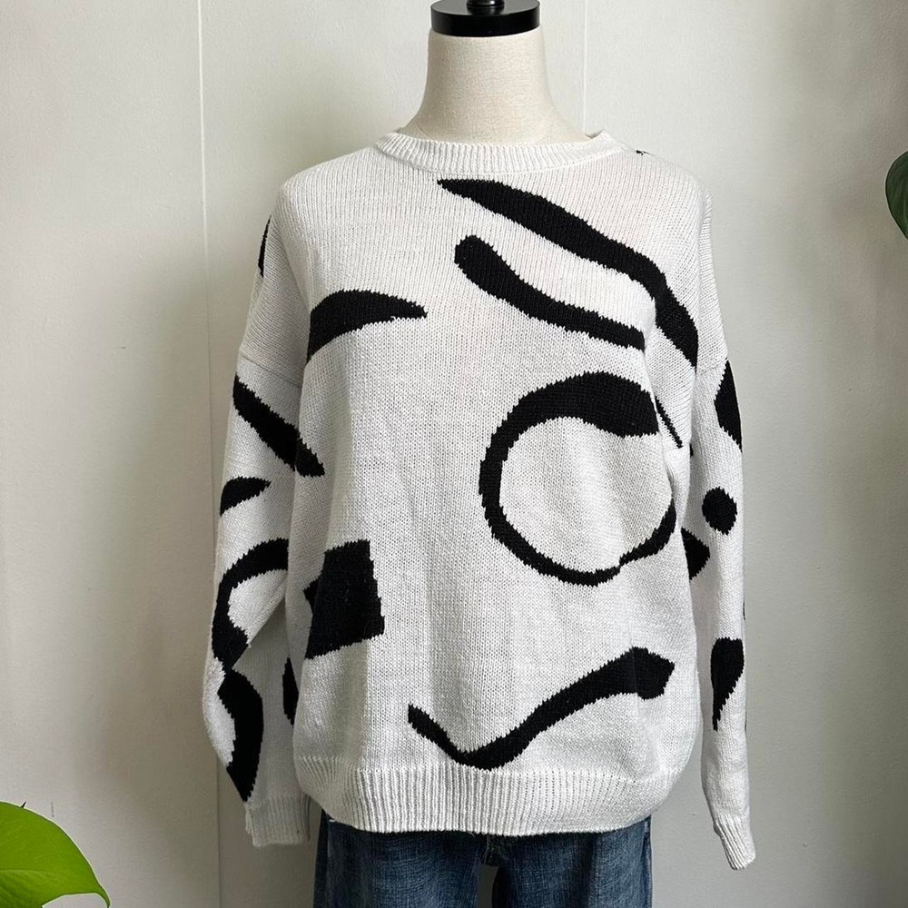 Vintage Collections 80s Abstract Black White Ramie Cotton Knit Sweater Medium